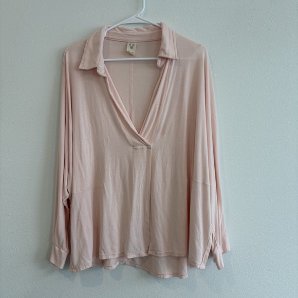 Free People Tops - Free People Polo Top Cant Fool Me Pink Women M  Split Hem Relaxed Dolman Boho